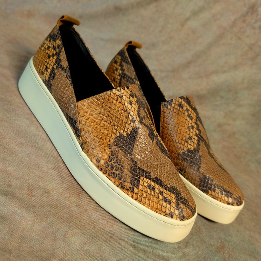Vince Women's Saxon 2 Slip-on Snake Print Street Sneaker Size 8.5